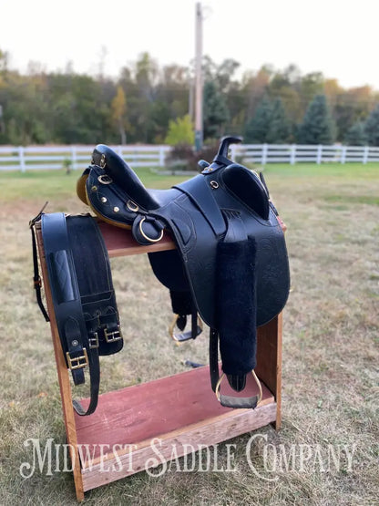 17” Australian Outrider Stock Saddle With Breastplate Martingale Girth & Flank Cinch