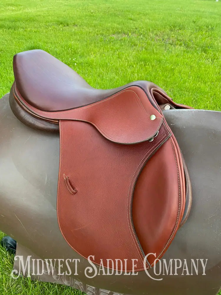 17’ English Close Contact Jumping Saddle