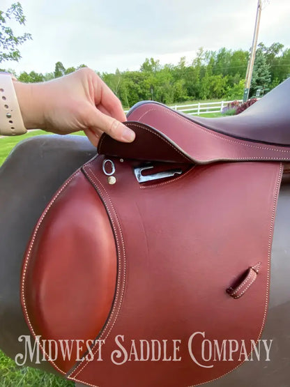 17’ English Close Contact Jumping Saddle
