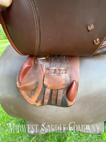 17’ English Close Contact Jumping Saddle