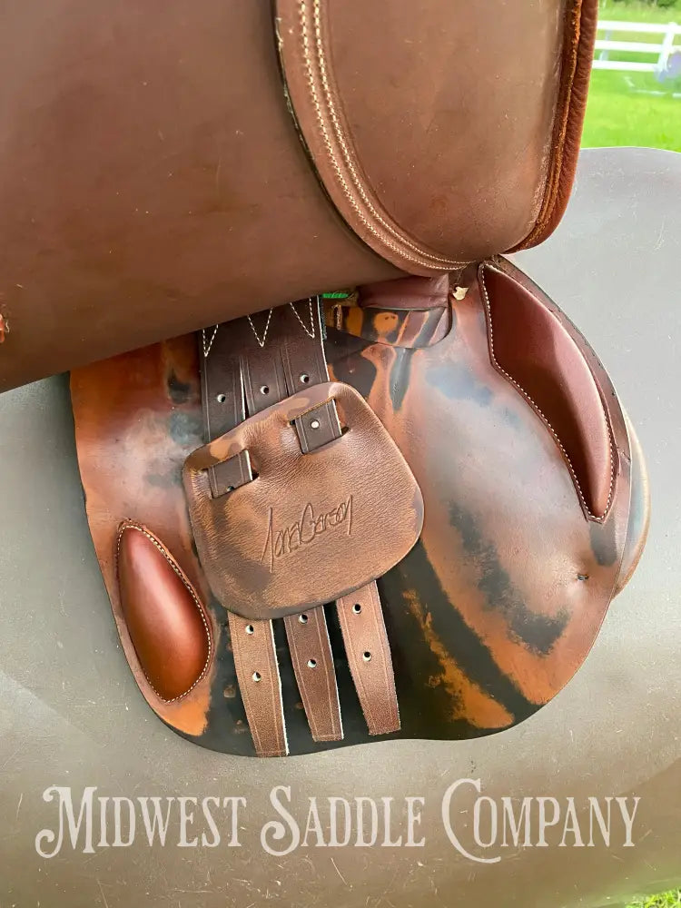 17’ English Close Contact Jumping Saddle
