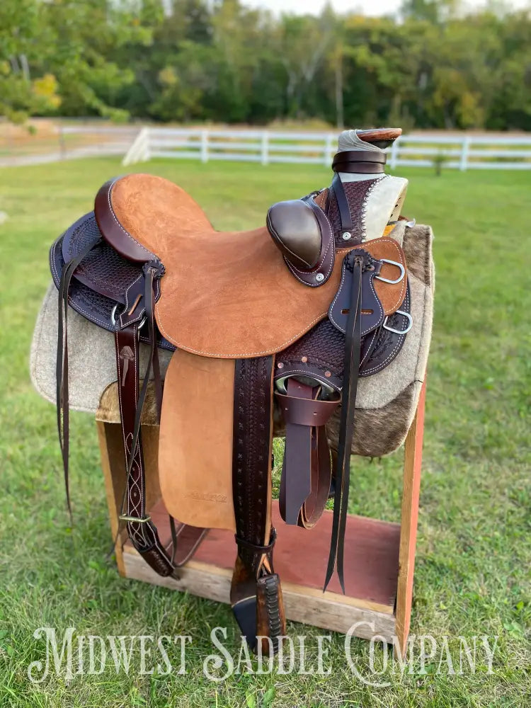 17” J.c. Martin Western Wade Ranch Saddle - Two Tone Rough Out Barbed Wire Leather Tooling