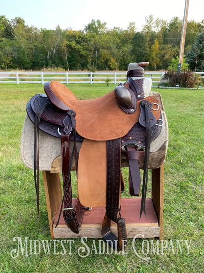 17” J.c. Martin Western Wade Ranch Saddle - Two Tone Rough Out Barbed Wire Leather Tooling