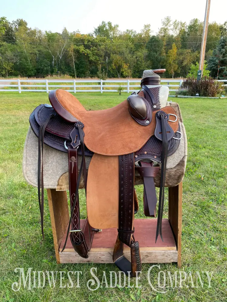 17” J.c. Martin Western Wade Ranch Saddle - Two Tone Rough Out Barbed Wire Leather Tooling