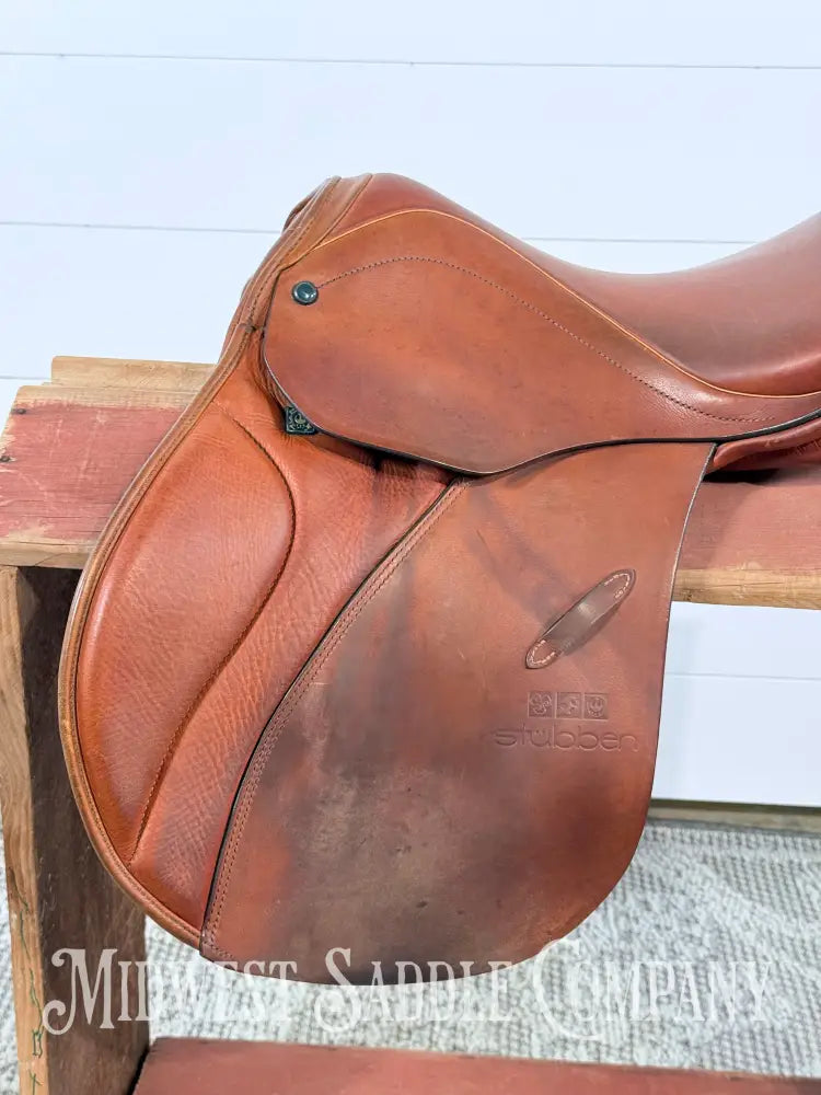 16.5” Stubben Juventus Close Contact Saddle 32 cm - Wide Tree