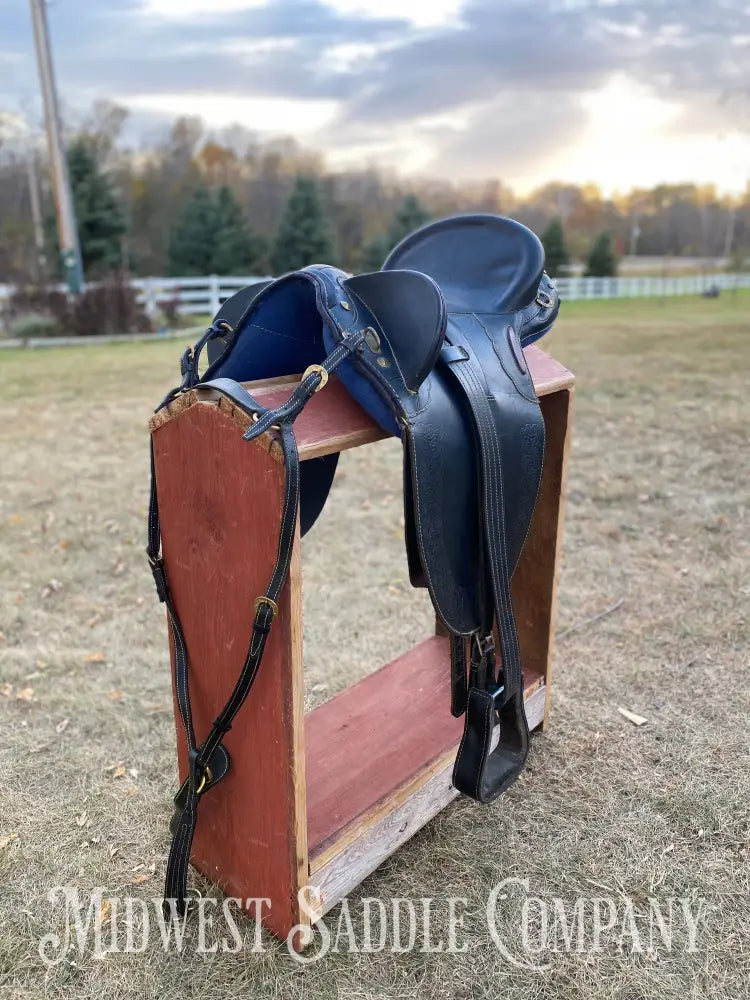 18.5” Outback Saddle Co. Australian - Breastplate Martingale Combo Included!