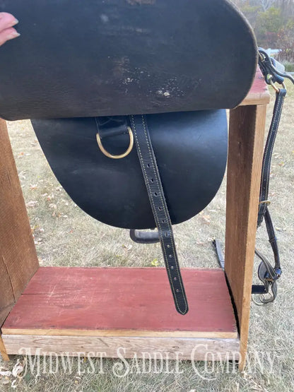 18.5” Outback Saddle Co. Australian - Breastplate Martingale Combo Included!