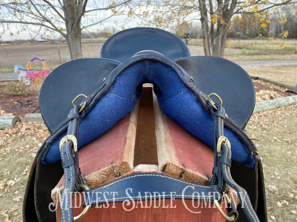 18.5” Outback Saddle Co. Australian - Breastplate Martingale Combo Included!