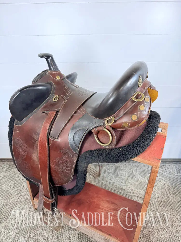 18” Down Under Saddle Supply Australian Outrider Stock Poley Saddle with Horn