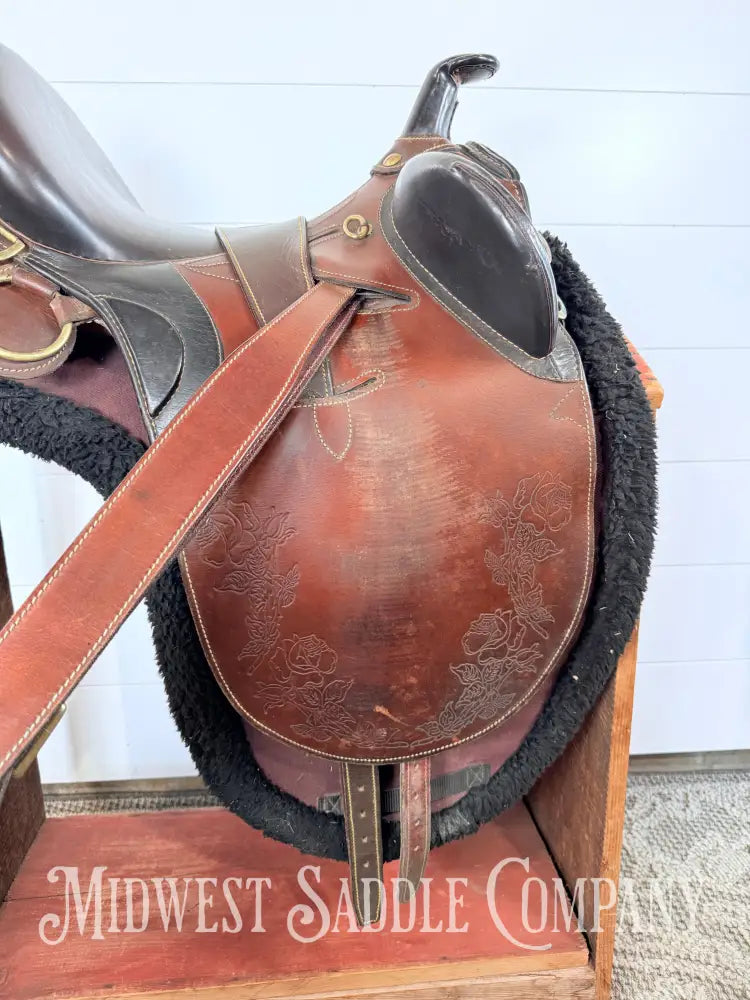18” Down Under Saddle Supply Australian Outrider Stock Poley Saddle with Horn