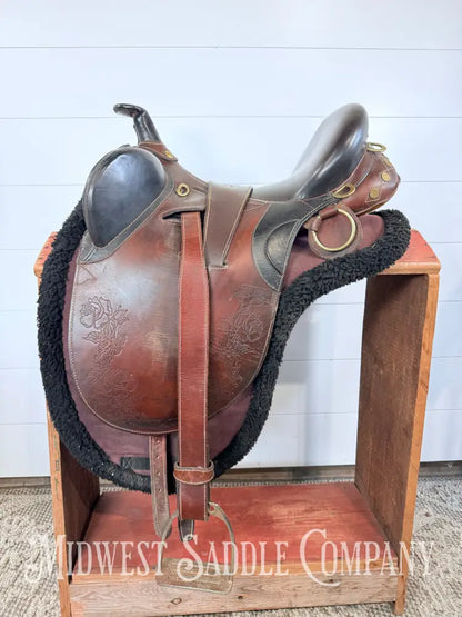 18” Down Under Saddle Supply Australian Outrider Stock Poley Saddle with Horn