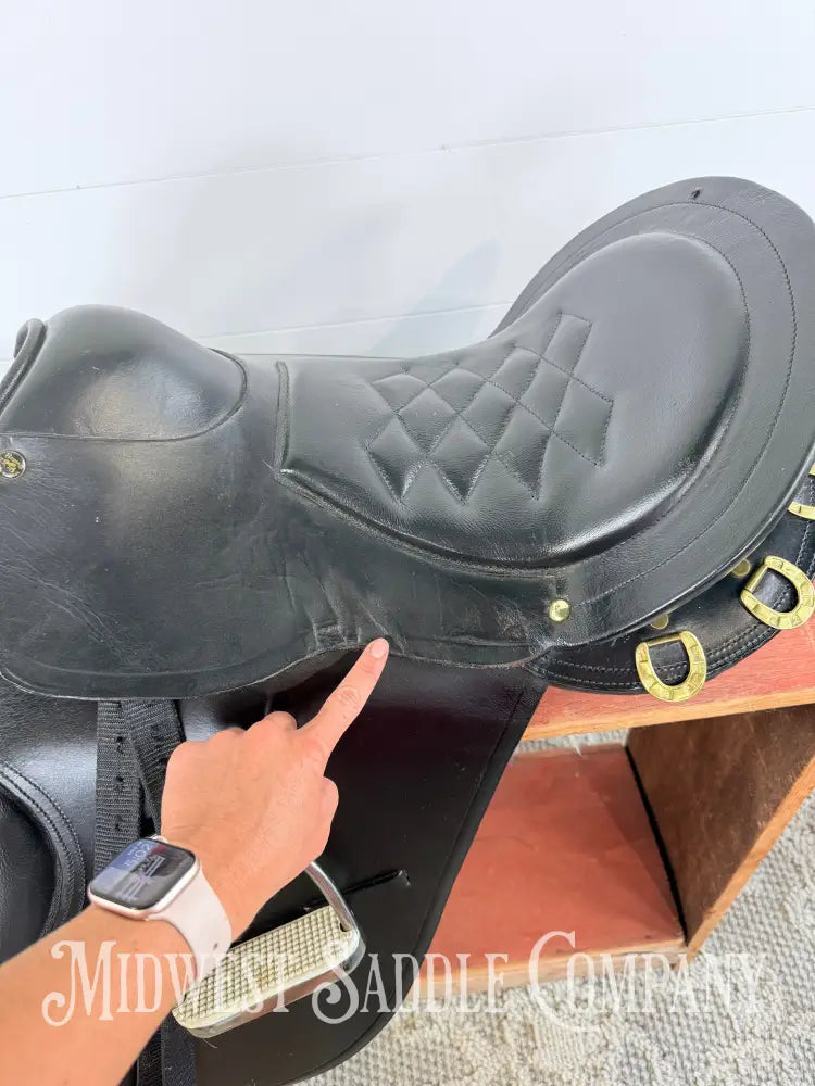 18” Regency English Endurance Paragon Marathon Trail Saddle