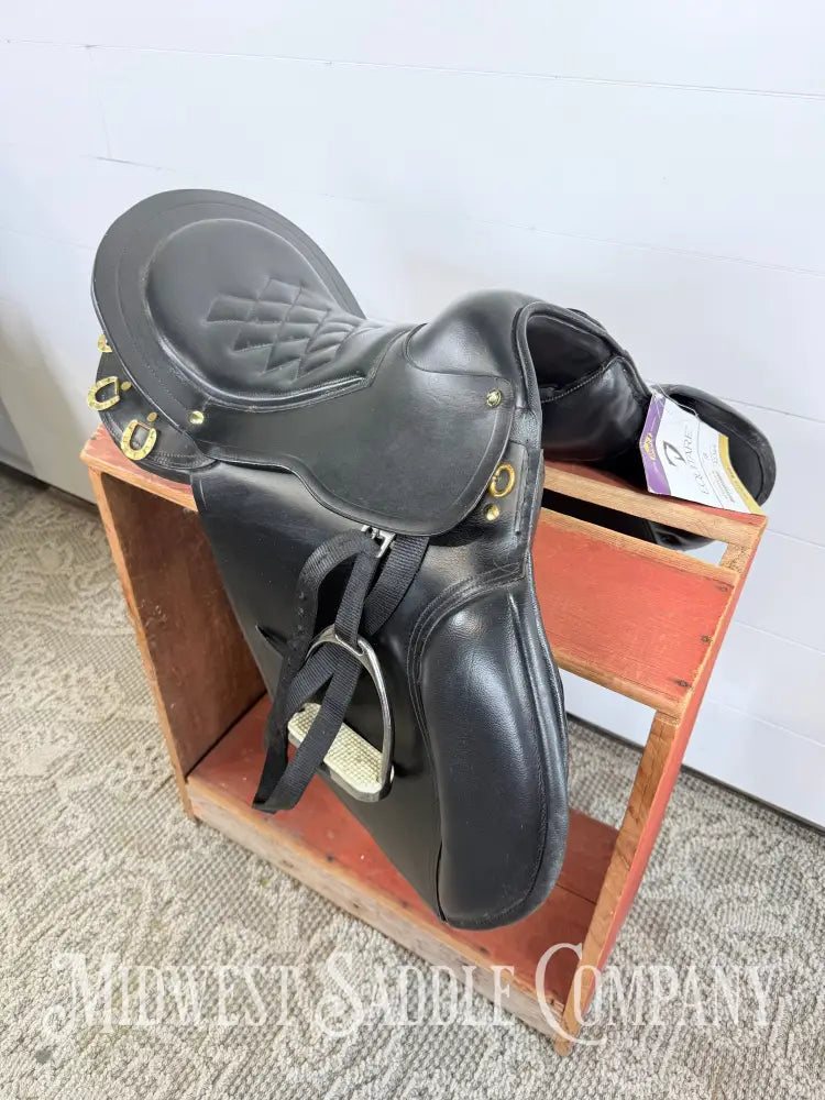 18” Regency English Endurance Paragon Marathon Trail Saddle