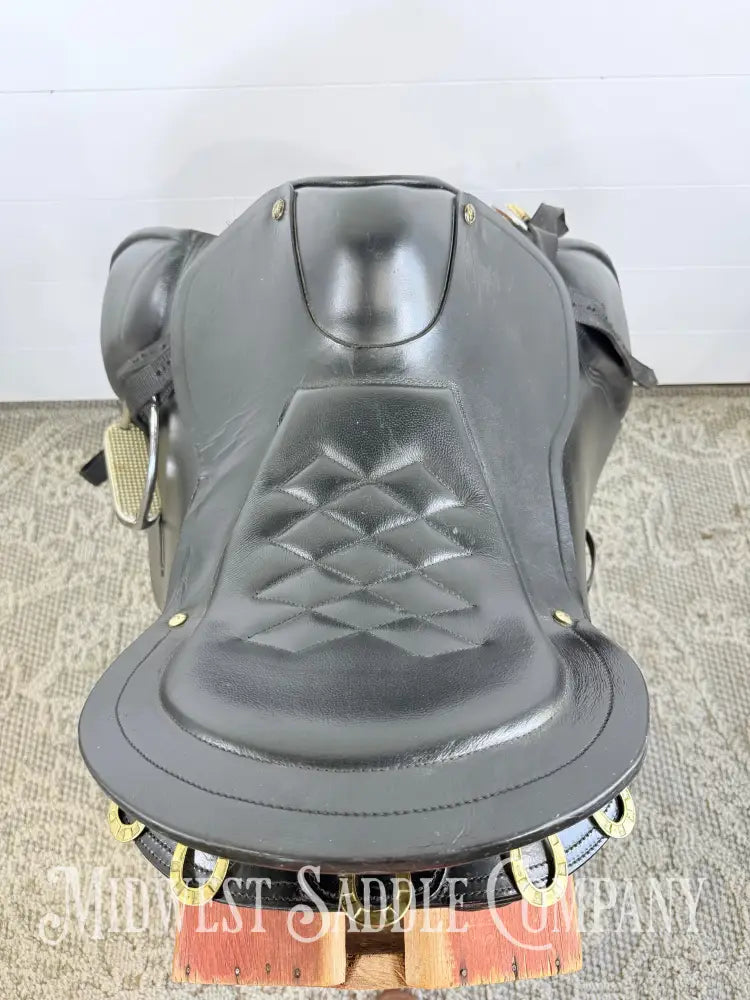 18” Regency English Endurance Paragon Marathon Trail Saddle