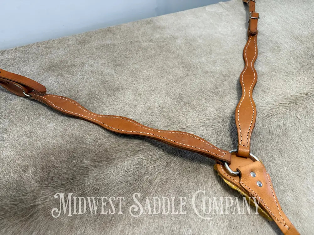 Light Oil Plain Scalloped Breast Collar Breast Collar