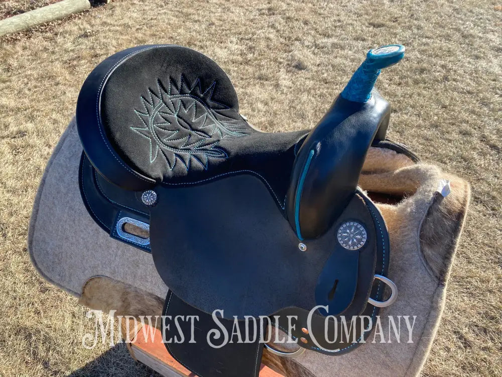 Like New 15” Circle Y High Horse Mercury Western Barrel Saddle - Wide Fit