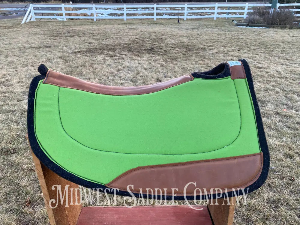 New Diamond Wool Contoured Round Saddle Pad - 30X30 1” Neon Lime Green