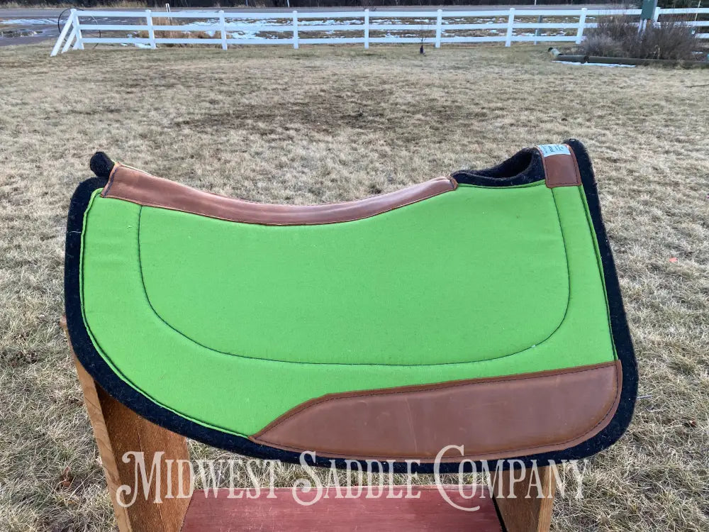 New Diamond Wool Contoured Round Saddle Pad - 30X30 1” Neon Lime Green