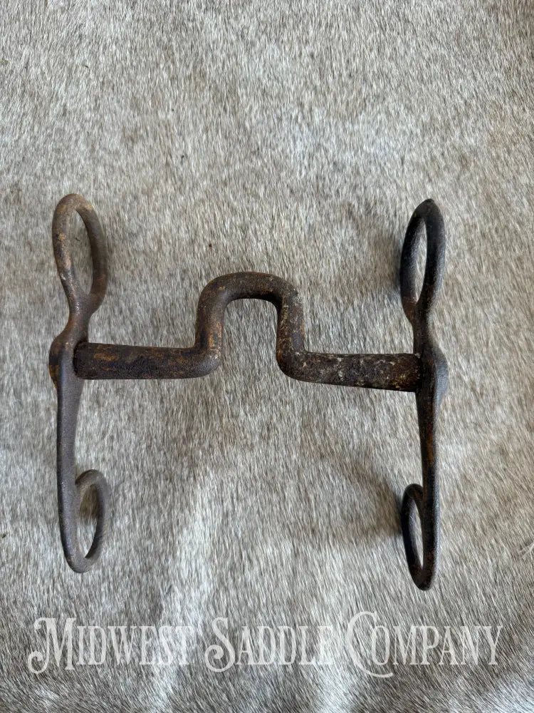 Rustic Hand-Forged Iron Western Cowboy Curb Bit with Medium Port Bit