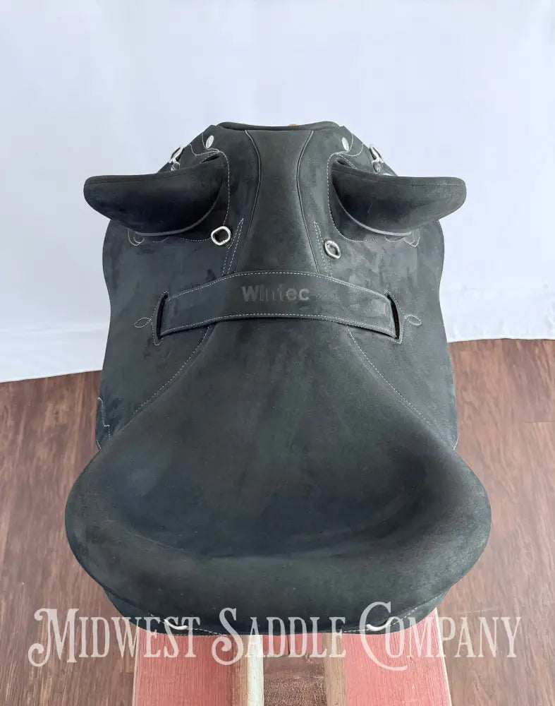 Wintec Pro Stock Australian HART Saddle with Swinging Fender Extras Included! Australian Saddle