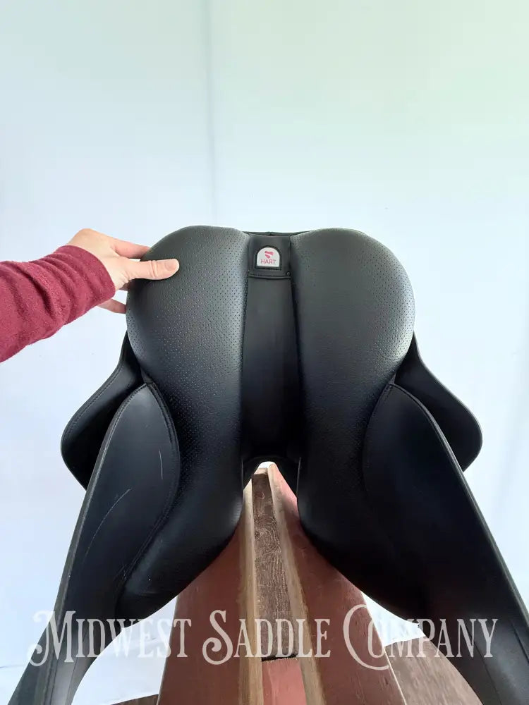 Wintec Pro Stock Australian HART Saddle with Swinging Fender Extras Included! Australian Saddle