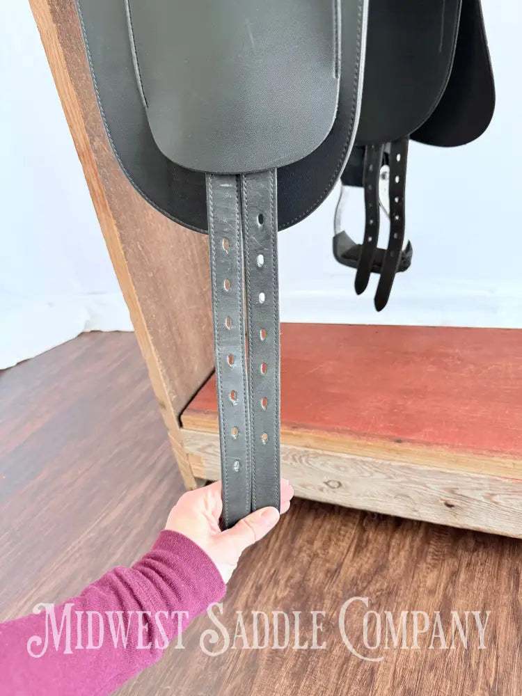 Wintec Pro Stock Australian HART Saddle with Swinging Fender Extras Included! Australian Saddle
