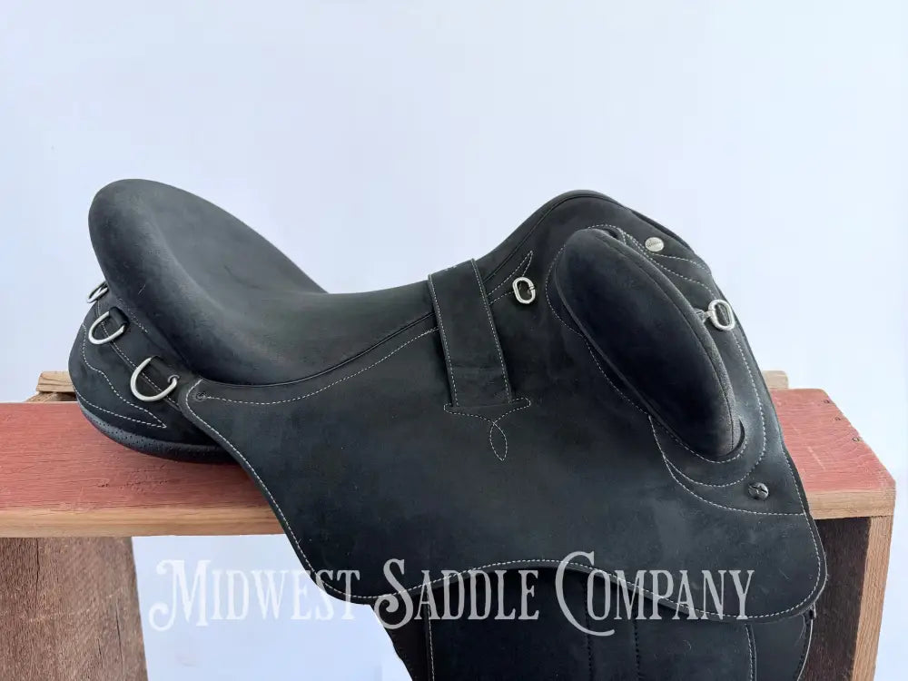 Wintec Pro Stock Australian HART Saddle with Swinging Fender Extras Included! Australian Saddle